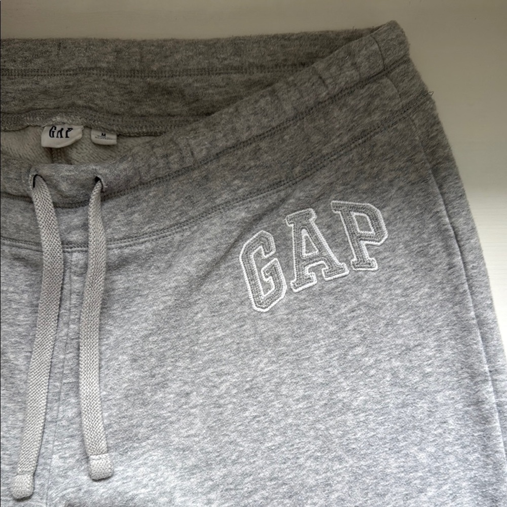 GAP Heather Gray Sweatpants - Picture 3 of 5